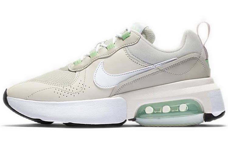 Nike Air Max Verona Spruce Aura Women s CI9842-003 37.5
Nike Air Max Verona Spruce Aura Women s CI9842-003 37.5