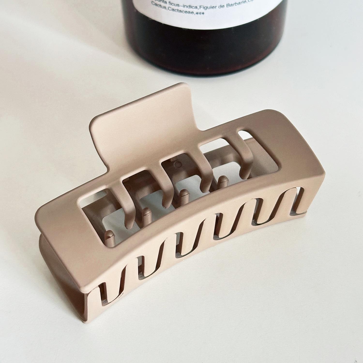 Современная квадратная заколка для волос, идеально подходящая для легких причесок и хвостиков. Модная. StyleD
Современная квадратная заколка для волос, идеально подходящая для легких причесок и хвостиков. Модная. StyleD