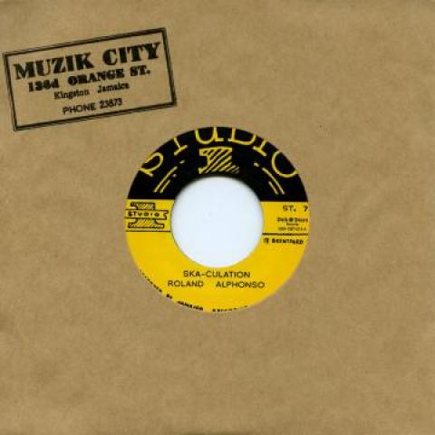 7inch Record ROLAND ALPHONSO JACK SPARROW Ska Culation Ice Water DSRCS7019 Studio OneDub 1966 Japan Reggae Ska Dub
7inch Record ROLAND ALPHONSO JACK SPARROW Ska Culation Ice Water DSRCS7019 Studio OneDub 1966 Japan Reggae Ska Dub