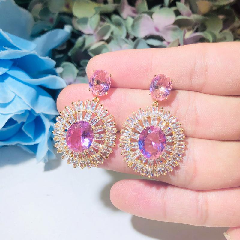 E0284 Креативные серьги для женщин, круглые серьги с высококачественным цирконом
E0284 Креативные серьги для женщин, круглые серьги с высококачественным цирконом