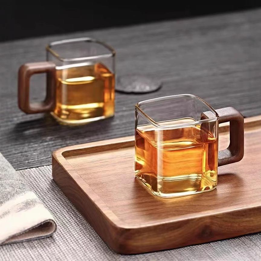 Small Capacity Freshly Ground Coffee Glass Coffee Cup with Walnut Handle Family Breakfast Milk Tea Cup and Mug Drink прозорий
Small Capacity Freshly Ground Coffee Glass Coffee Cup with Walnut Handle Family Breakfast Milk Tea Cup and Mug Drink прозорий