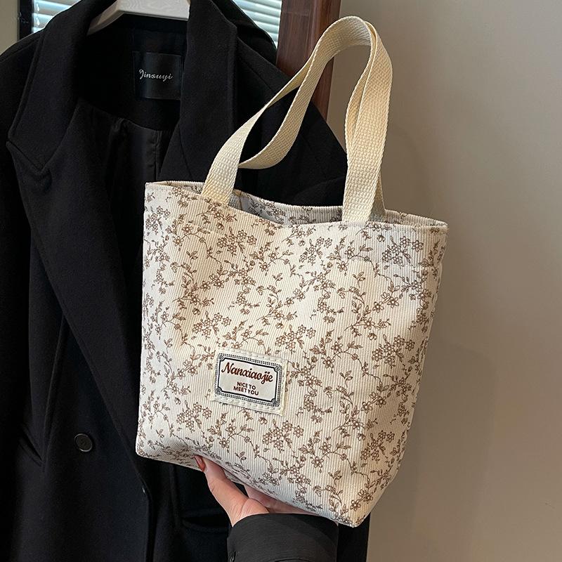 2024 Korean INS Japanese Style Summer Handbag: Women s Versatile Coin Purse & Shoulder Bag
2024 Korean INS Japanese Style Summer Handbag: Women s Versatile Coin Purse & Shoulder Bag