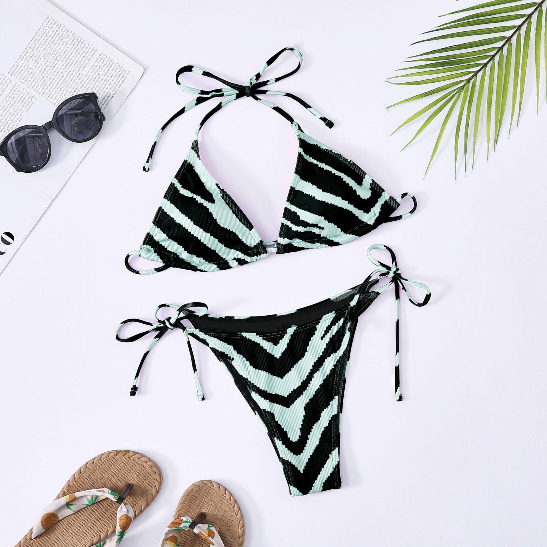 Разделенный ремешок купальника Европейские и американские сексуальные купальники женское бикини с принтом
Разделенный ремешок купальника Европейские и американские сексуальные купальники женское бикини с принтом