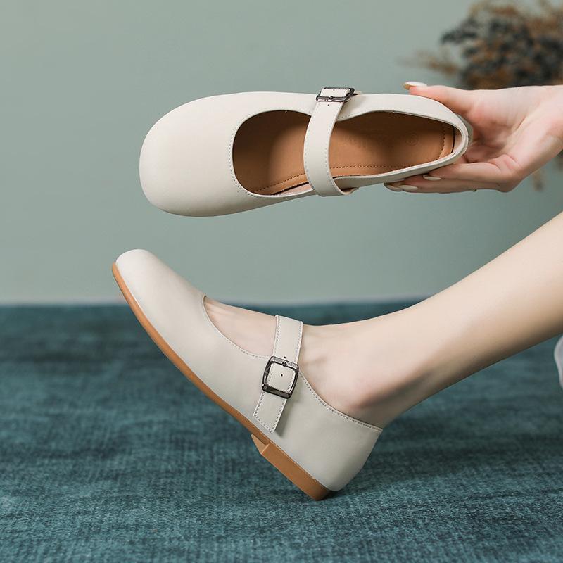 White round head light mouth thick heel single shoes women s summer 25 new summer skirt heightening retro Mary Jane shoes 34 абрикосовый
White round head light mouth thick heel single shoes women s summer 25 new summer skirt heightening retro Mary Jane shoes 34 абрикосовый