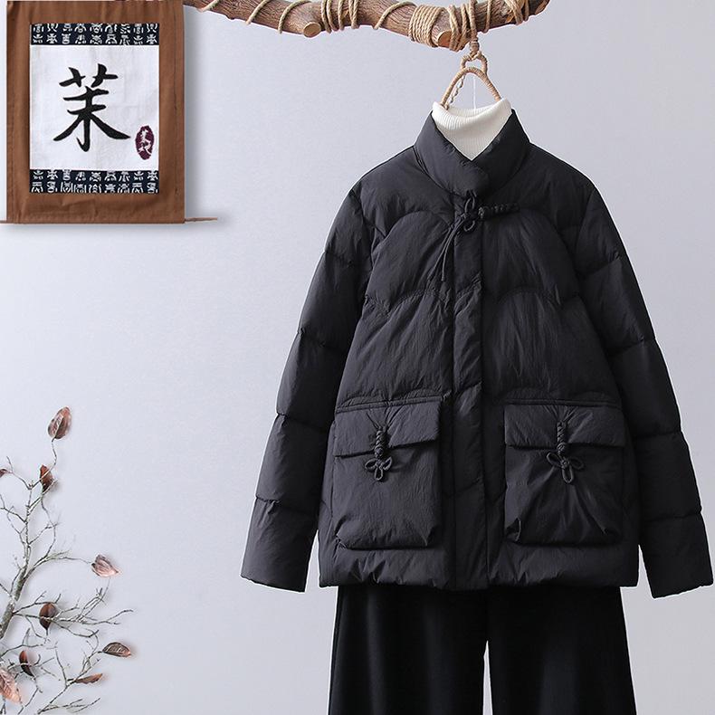 Xiaoxiangfeng short down jacket women s 2025 winter new fashion retro button embroidered warm small jacket XL чорний
Xiaoxiangfeng short down jacket women s 2025 winter new fashion retro button embroidered warm small jacket XL чорний