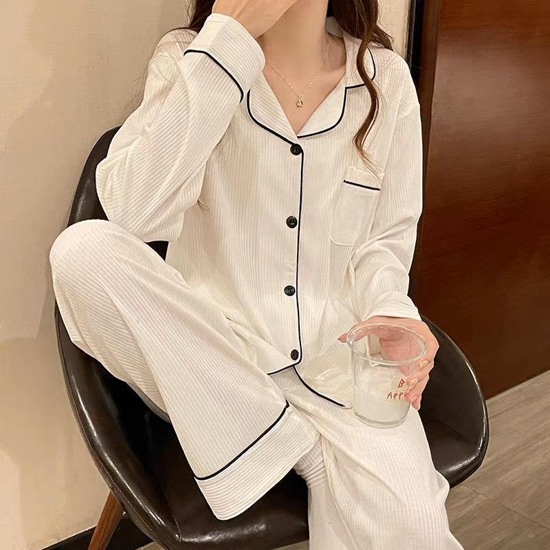 Women s Imitation Cotton Pyjamas Homewear Set Girls Spring and Autumn Pajamas Homewear Ladies Long-Sleeved Cardigan Homewear XXL білий
Women s Imitation Cotton Pyjamas Homewear Set Girls Spring and Autumn Pajamas Homewear Ladies Long-Sleeved Cardigan Homewear XXL білий