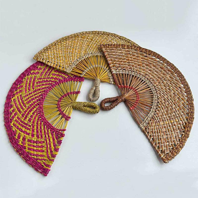 Hand-Woven Straw Fan Decorative Handmade Semicircular Woven Fan Summer Cooling Fan Handheld Fan Gift Home Decor
Hand-Woven Straw Fan Decorative Handmade Semicircular Woven Fan Summer Cooling Fan Handheld Fan Gift Home Decor