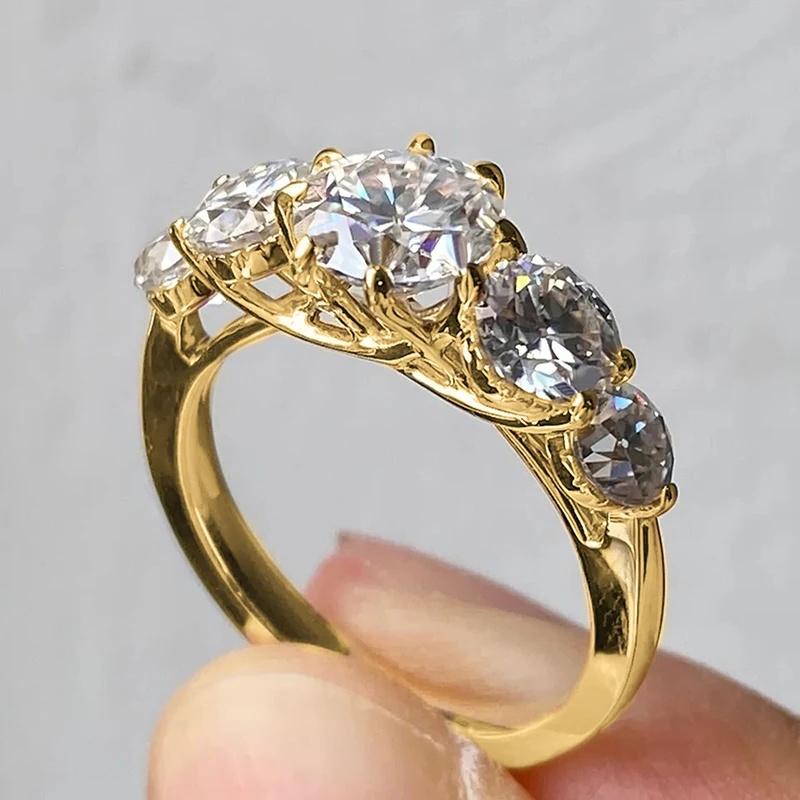 Huitan Newly Trendy Gold Color Promise Engagement Rings for Women Exquisite Charming Finger Accessories Daily Wear Jewelry Gifts 6
Huitan Newly Trendy Gold Color Promise Engagement Rings for Women Exquisite Charming Finger Accessories Daily Wear Jewelry Gifts 6