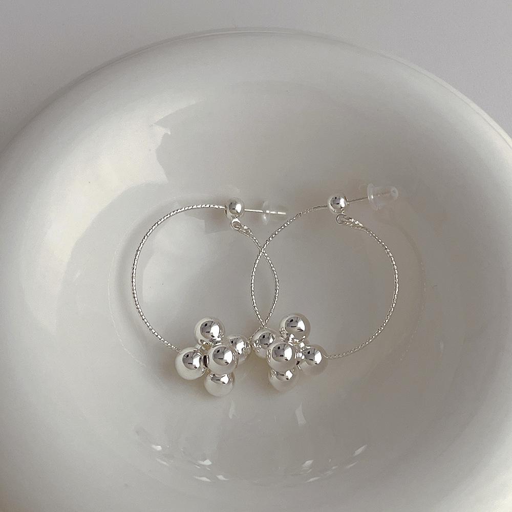 Винтажные эффектные серьги в гонконгском стиле: Сделанные вручную, смелые круги с уникальным стилем
Винтажные эффектные серьги в гонконгском стиле: Сделанные вручную, смелые круги с уникальным стилем