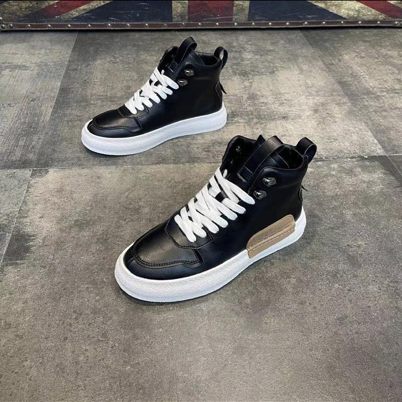 Comfortable and simple to create fashionable spring and autumn thick-bottomed casual high-top leather panels XS 38
Comfortable and simple to create fashionable spring and autumn thick-bottomed casual high-top leather panels XS 38