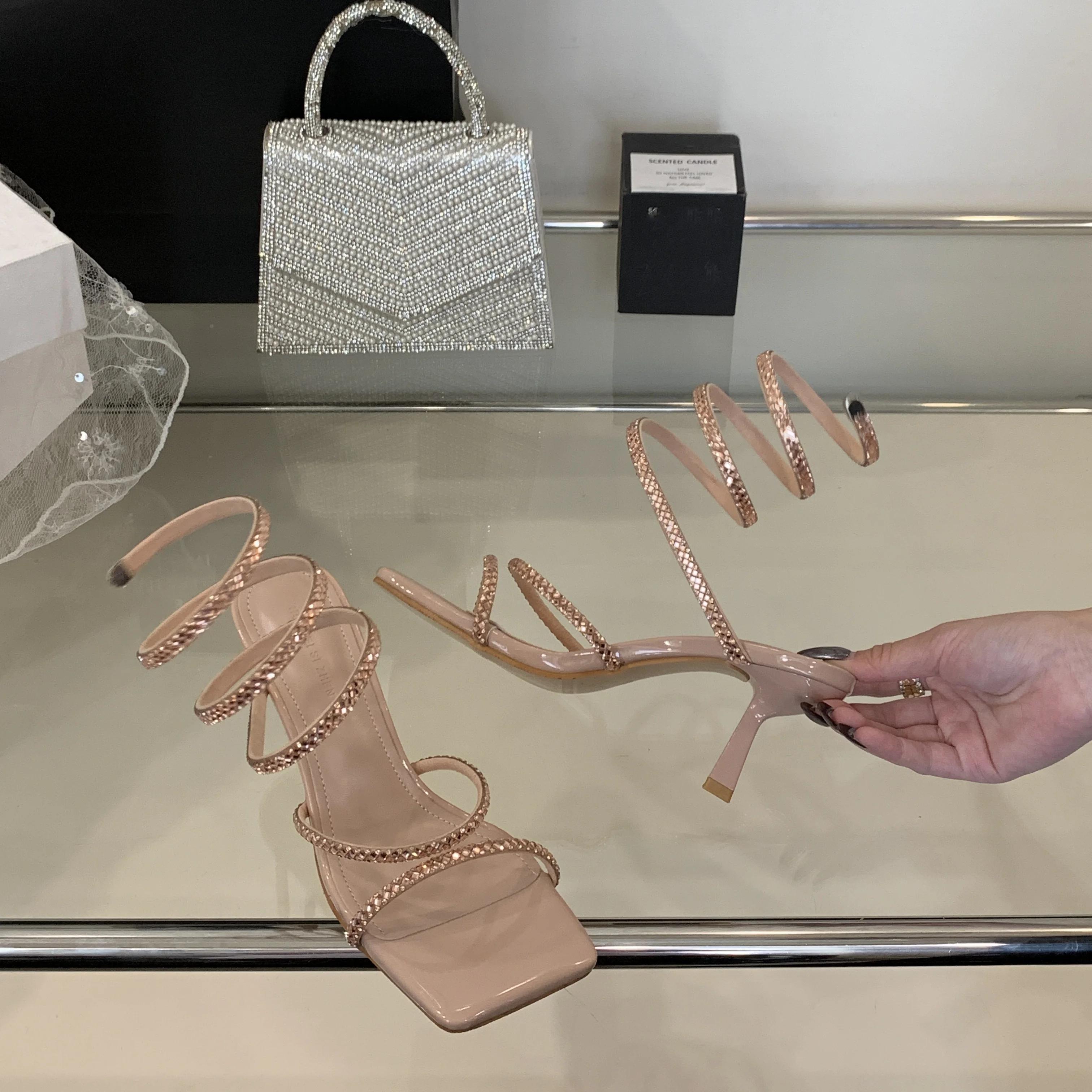 2026 Summer Fashion Square Toe Rhinestone Snake-Wrap Party Wedding Women s Mid-heeled Sandals 39 рожевий
2026 Summer Fashion Square Toe Rhinestone Snake-Wrap Party Wedding Women s Mid-heeled Sandals 39 рожевий
