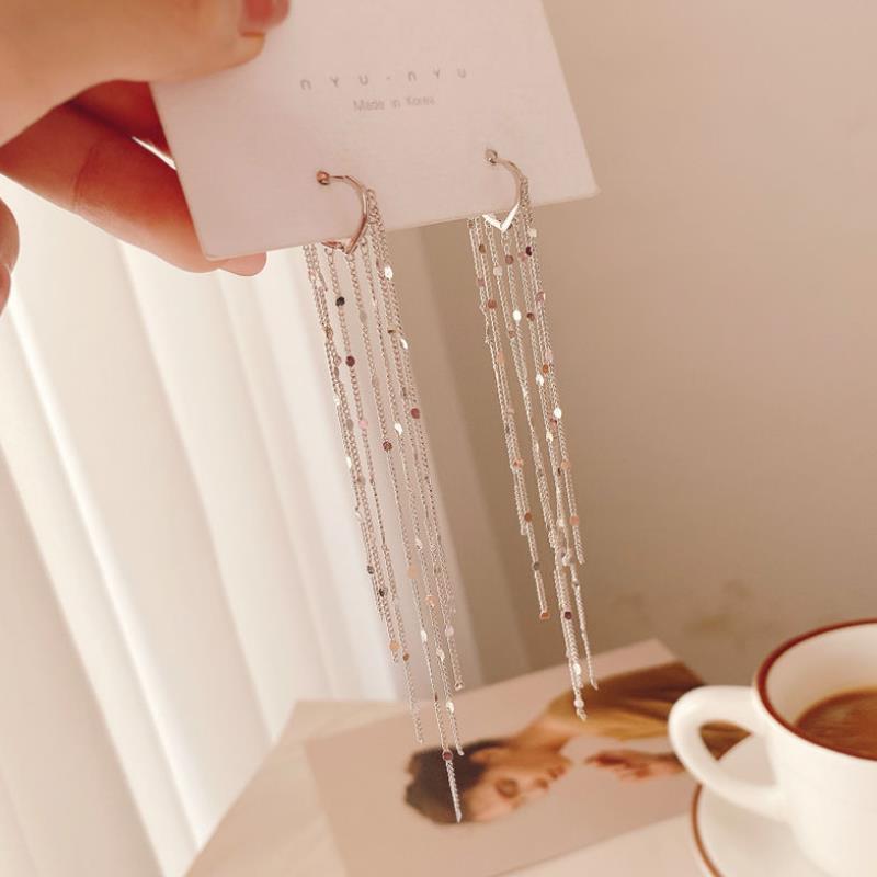 Korean Tassel Heart Earrings: Women s Versatile Fashion Jewelry with a Goddess Touch
Korean Tassel Heart Earrings: Women s Versatile Fashion Jewelry with a Goddess Touch