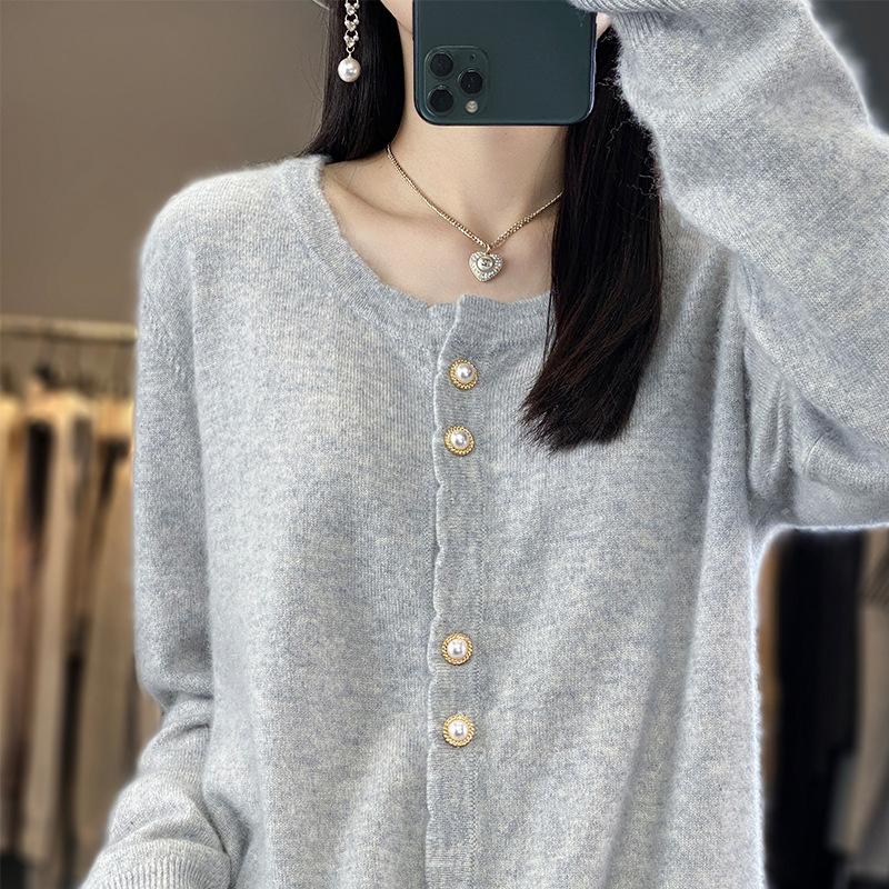Шерстяной Свободный Жемчужная Пуговица Круглый Вырез Вязаный Свитер Кардиган Новый Весенний Женский Универсальный Жакет Топ XXL
Шерстяной Свободный Жемчужная Пуговица Круглый Вырез Вязаный Свитер Кардиган Новый Весенний Женский Универсальный Жакет Топ XXL