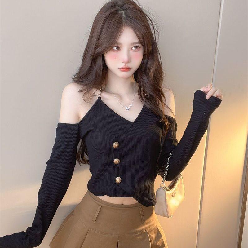 Женский шикарный черный вязаный топ с открытыми плечами и халтером - Длинный рукав, завышенная талия, осенний тренд One Size, Stretch (Recommended 35-60 kg) чёрный
Женский шикарный черный вязаный топ с открытыми плечами и халтером - Длинный рукав, завышенная талия, осенний тренд One Size, Stretch (Recommended 35-60 kg) чёрный