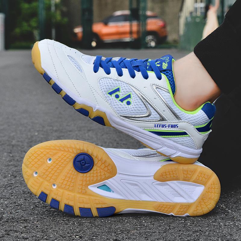 Spring and summer new mesh splicing sports shoes platform badminton shoes fashion tennis shoes table tennis shoes 45 помаранчевий
Spring and summer new mesh splicing sports shoes platform badminton shoes fashion tennis shoes table tennis shoes 45 помаранчевий