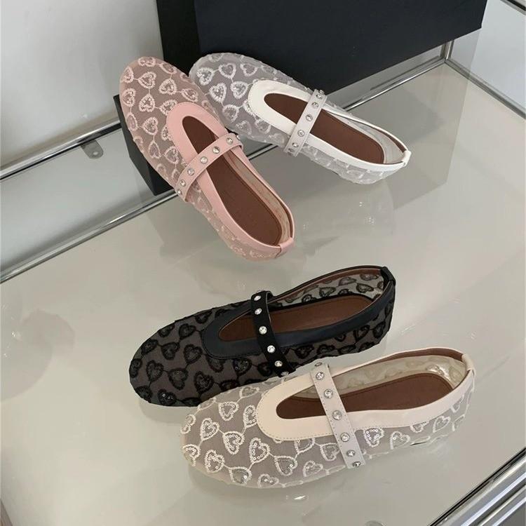 Early spring new niche fishing net flat white sandals hollow fashion beach shoes women 35 белый
Early spring new niche fishing net flat white sandals hollow fashion beach shoes women 35 белый
