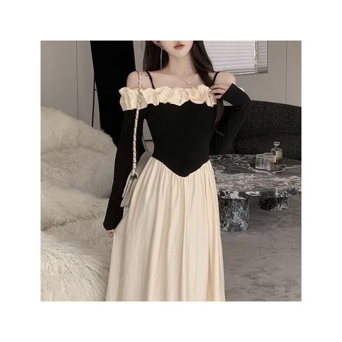 One-word neck splicing contrasting color suspender dress women s autumn new French high-end slim-fitting waist temperament long dress S
One-word neck splicing contrasting color suspender dress women s autumn new French high-end slim-fitting waist temperament long dress S