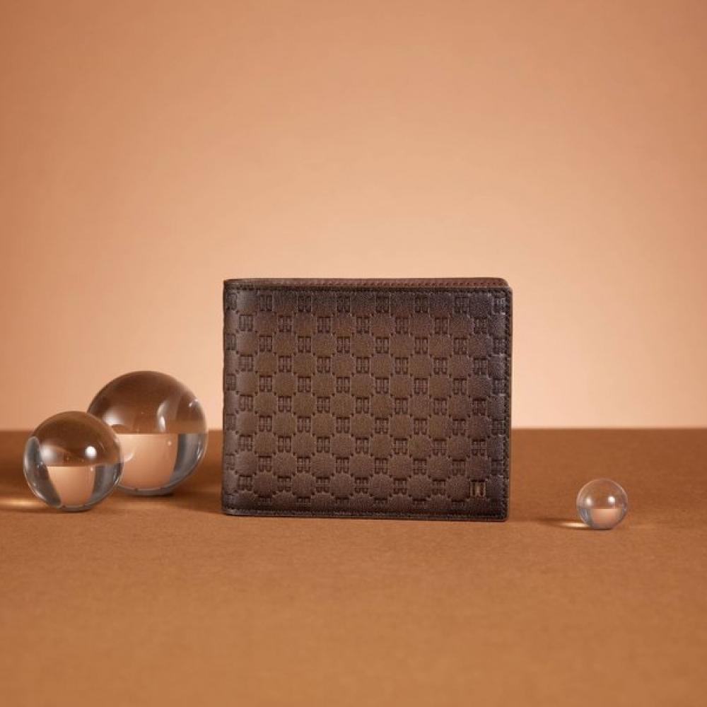 Daks Louis Guild Gradation Leather Wallet Dbwa4e252k2 Single option
Daks Louis Guild Gradation Leather Wallet Dbwa4e252k2 Single option