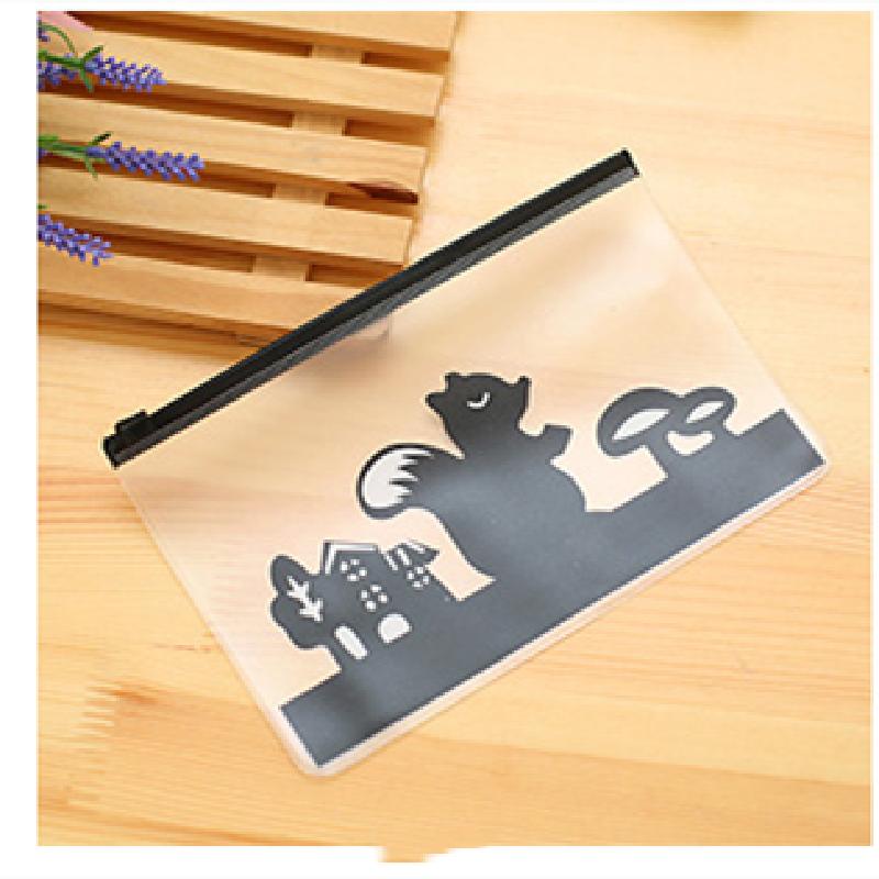 Мультяшная студенческая сумка для ручек, портативная прозрачная сумка на молнии из ПВХ, сумка-органайзер для канцелярских принадлежностей, пенал
Мультяшная студенческая сумка для ручек, портативная прозрачная сумка на молнии из ПВХ, сумка-органайзер для канцелярских принадлежностей, пенал