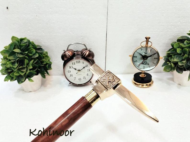 Brass Axe Anvil Cane Handle Walking Stick - Wooden Cane латунный
Brass Axe Anvil Cane Handle Walking Stick - Wooden Cane латунный