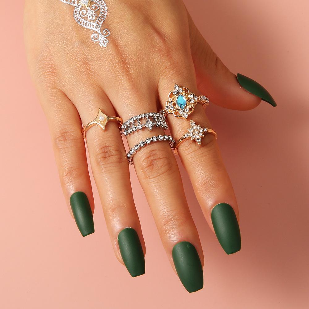 Jewelry Diamond Imitation European Candy Color Star Crown Two-Color Ring Women S Suit
Jewelry Diamond Imitation European Candy Color Star Crown Two-Color Ring Women S Suit