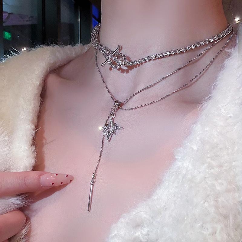 Multi-layer star pendant, fringed necklace, fashionable niche design, light luxury and versatile, high-end necklace accessories for women
Multi-layer star pendant, fringed necklace, fashionable niche design, light luxury and versatile, high-end necklace accessories for women