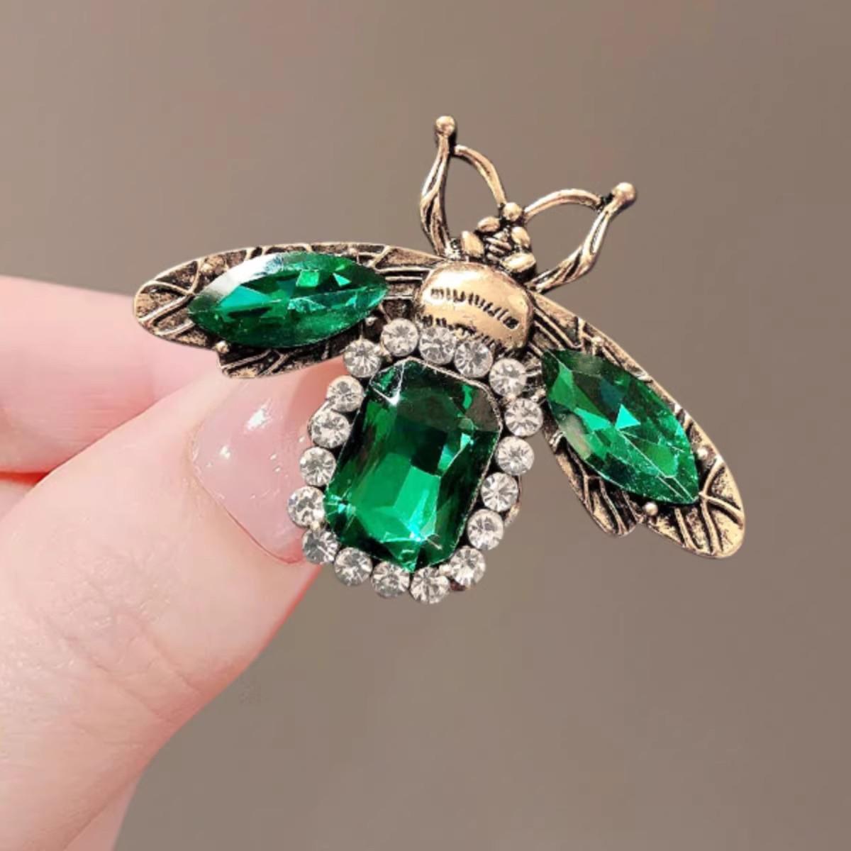 Fashion Baroque Rhinestones Bee Brooch Insect Anti-light Corsage Vintage Court Dress Vintage Accessories
Fashion Baroque Rhinestones Bee Brooch Insect Anti-light Corsage Vintage Court Dress Vintage Accessories