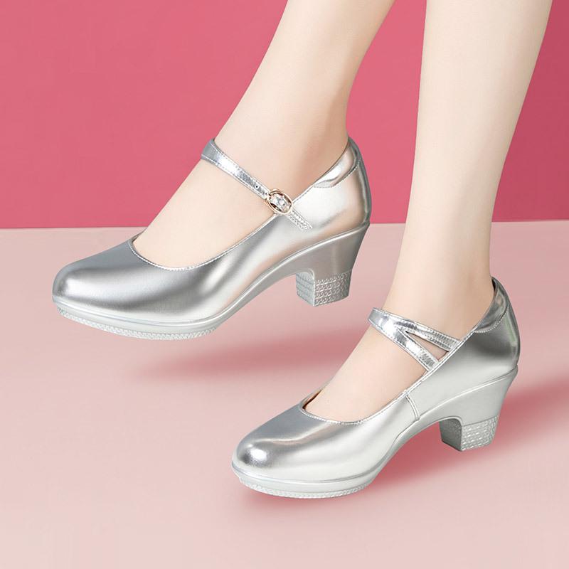 Gold leather high-heeled model cheongsam catwalk single shoes women s thick-heeled dance shoes square dance shoes three steps on cha-cha shoes 42
Gold leather high-heeled model cheongsam catwalk single shoes women s thick-heeled dance shoes square dance shoes three steps on cha-cha shoes 42