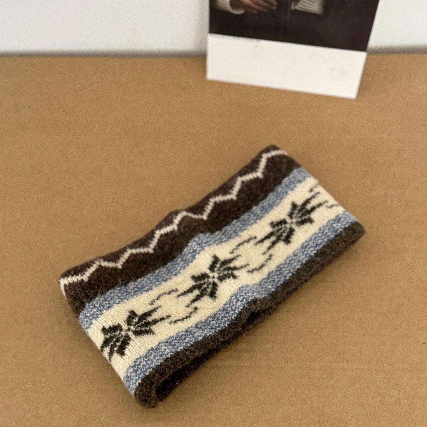 Knitted Headband Fair Isle Style Wide Edge Synthetic wool Unisex Retro Warm Ear Protection Winter Headwear For Men And Women коричневый
Knitted Headband Fair Isle Style Wide Edge Synthetic wool Unisex Retro Warm Ear Protection Winter Headwear For Men And Women коричневый