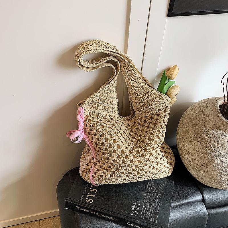 Плетеная сумка большой вместимости женская 2025 новая летняя пляжная соломенная сумка универсальная на плечо сумка-тоут
Плетеная сумка большой вместимости женская 2025 новая летняя пляжная соломенная сумка универсальная на плечо сумка-тоут