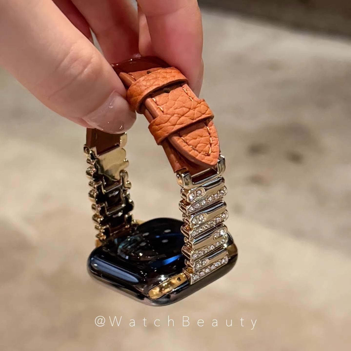 Совместимо с Apple Watch S11/10: Металлический ремешок для запястья со стразами и узором из кожи личи. 45mm (Series 7-9)
Совместимо с Apple Watch S11/10: Металлический ремешок для запястья со стразами и узором из кожи личи. 45mm (Series 7-9)
