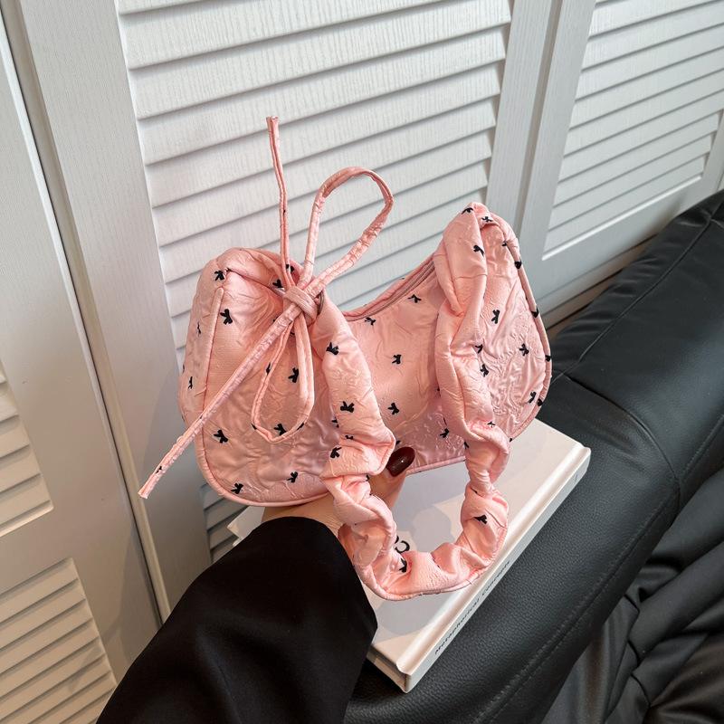 Large capacity butterfly printed small satchel 2025 summer new casual pleated handbag shoulder underarm bag розовый
Large capacity butterfly printed small satchel 2025 summer new casual pleated handbag shoulder underarm bag розовый