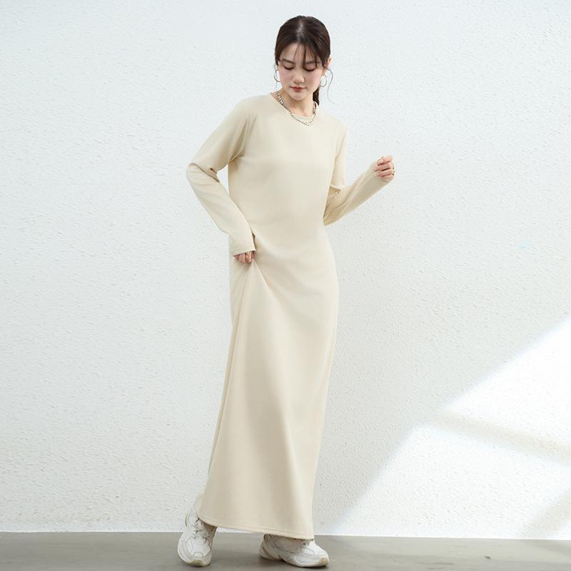 Women s Thickened Long Sleeve Round Neck Dress – Warm, Solid Color, Waist-Cinched for Autumn/Winter M (131cm)
Women s Thickened Long Sleeve Round Neck Dress – Warm, Solid Color, Waist-Cinched for Autumn/Winter M (131cm)