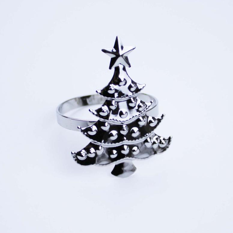 Rhinestone Decorated Christmas Tree Napkin Ring
Rhinestone Decorated Christmas Tree Napkin Ring