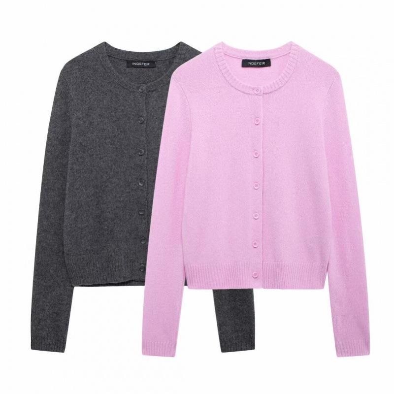 Autumn European and American Women s Solid Color Round Neck Long Sleeve Knitted Cardigan Medium серый
Autumn European and American Women s Solid Color Round Neck Long Sleeve Knitted Cardigan Medium серый