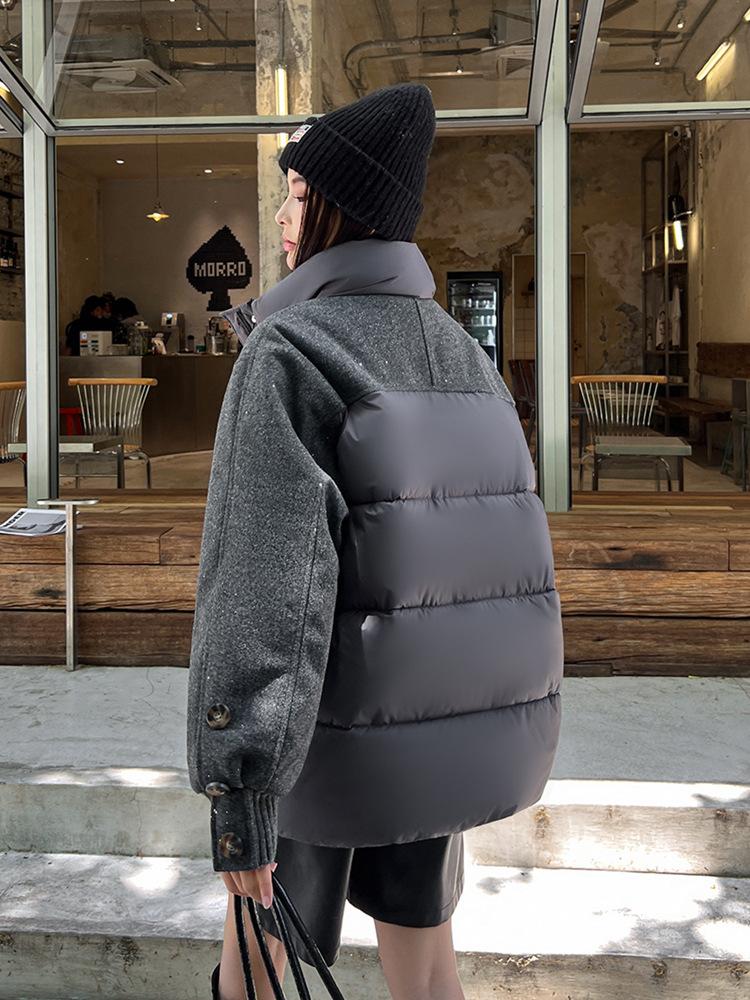 Женская новая ветрозащитная легкая утолщенная пушистая теплая свободная хлопковая куртка спортивного стиля кэжуал из высококачественных тканей с воротником-стойкой Сяо Сянфэн XXL серый
Женская новая ветрозащитная легкая утолщенная пушистая теплая свободная хлопковая куртка спортивного стиля кэжуал из высококачественных тканей с воротником-стойкой Сяо Сянфэн XXL серый