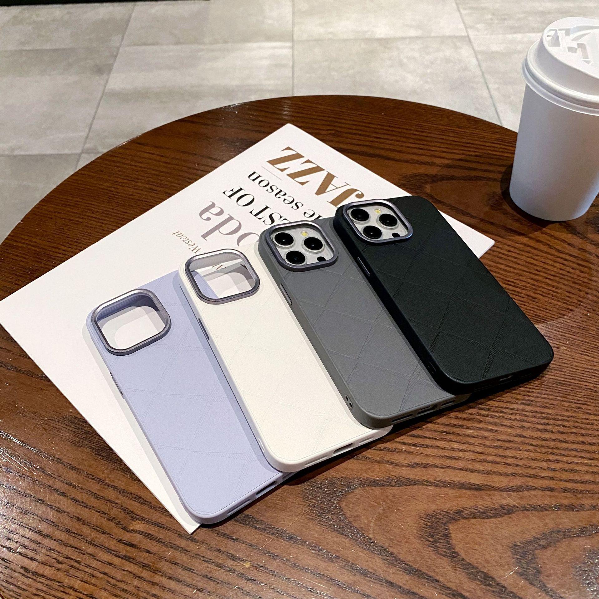 The Apple 16promax with A Diamond-shaped Leather Texture Is Suitable for IPhone14/15 Cases and Comes with A Hardware Lens Ring Apple 16
The Apple 16promax with A Diamond-shaped Leather Texture Is Suitable for IPhone14/15 Cases and Comes with A Hardware Lens Ring Apple 16