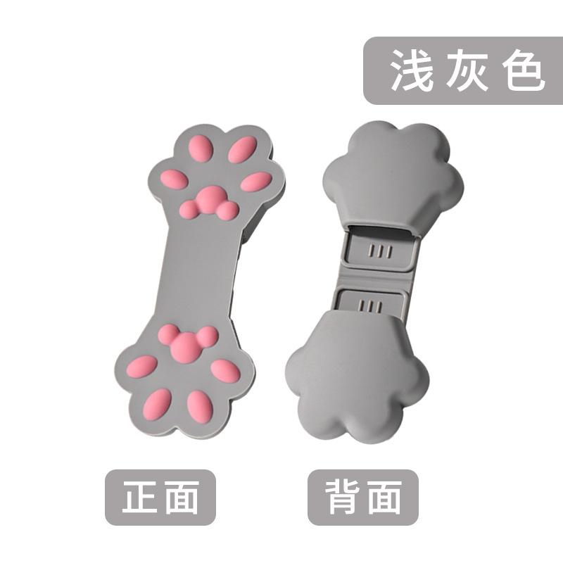 Reusable One-Piece Silicone Cat Paw Food Clip - Heat-Resistant & Insulated for Food & Snacks Cute Creative Kitchen Supply сірий колір
Reusable One-Piece Silicone Cat Paw Food Clip - Heat-Resistant & Insulated for Food & Snacks Cute Creative Kitchen Supply сірий колір