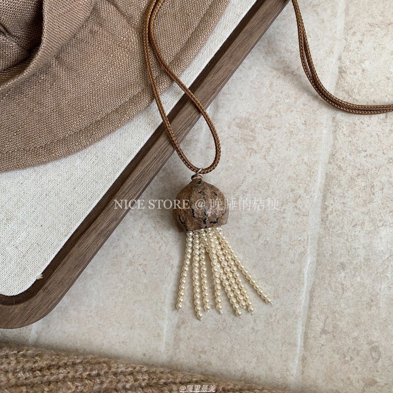 Deep Bottom Jellyfish Pearl Long Drawstring Sweater Chain Light Luxury Design Necklace Accessories
Deep Bottom Jellyfish Pearl Long Drawstring Sweater Chain Light Luxury Design Necklace Accessories