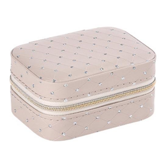 Коробка-органайзер для ювелирных изделий, инкрустированная стразами, коробка для хранения ювелирных изделий из искусственной кожи, портативный мини-органайзер на молнии для девочек, серьги, ожерелья
Коробка-органайзер для ювелирных изделий, инкрустированная стразами, коробка для хранения ювелирных изделий из искусственной кожи, портативный мини-органайзер на молнии для девочек, серьги, ожерелья