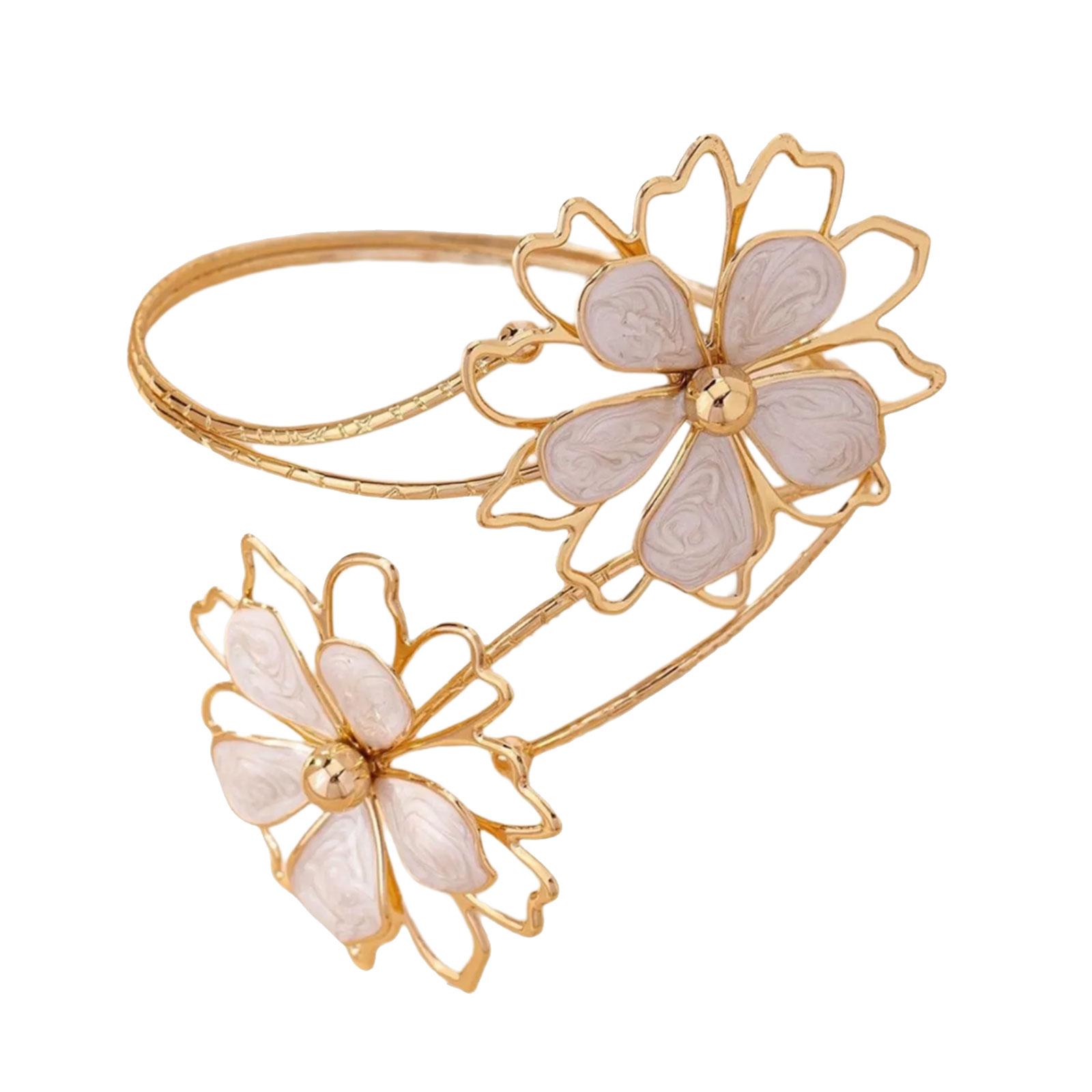 Unique Floral Accent Arm Jewelry Lightweight Zinc Alloy Bracelet Feminine Charm Comfortable Fit Day To Night Wear
Unique Floral Accent Arm Jewelry Lightweight Zinc Alloy Bracelet Feminine Charm Comfortable Fit Day To Night Wear
