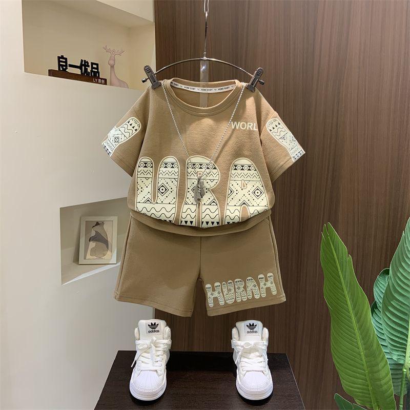 Boys Trendy Summer 2025 Letter Print Two-Piece Set - Cool & Stylish Short Sleeve Outfit Size 130
Boys Trendy Summer 2025 Letter Print Two-Piece Set - Cool & Stylish Short Sleeve Outfit Size 130