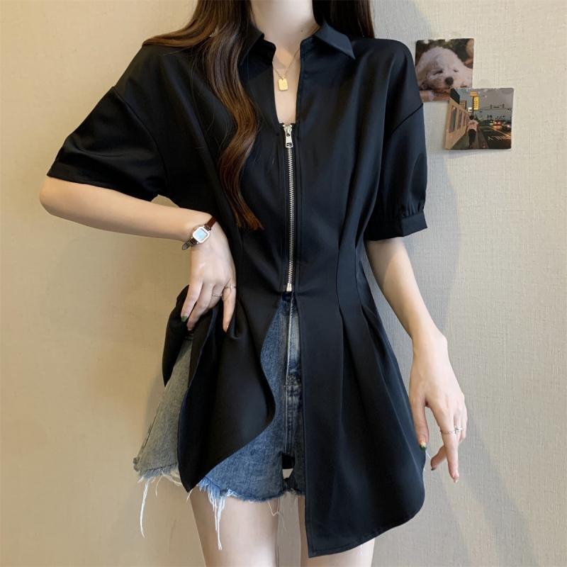 Design-Savvy Waist-Cinching Plus Size Women s Short-Sleeve Shirt - Flattering Summer Top for a Youthful Look XL (Recommended for 130-145 lbs)
Design-Savvy Waist-Cinching Plus Size Women s Short-Sleeve Shirt - Flattering Summer Top for a Youthful Look XL (Recommended for 130-145 lbs)