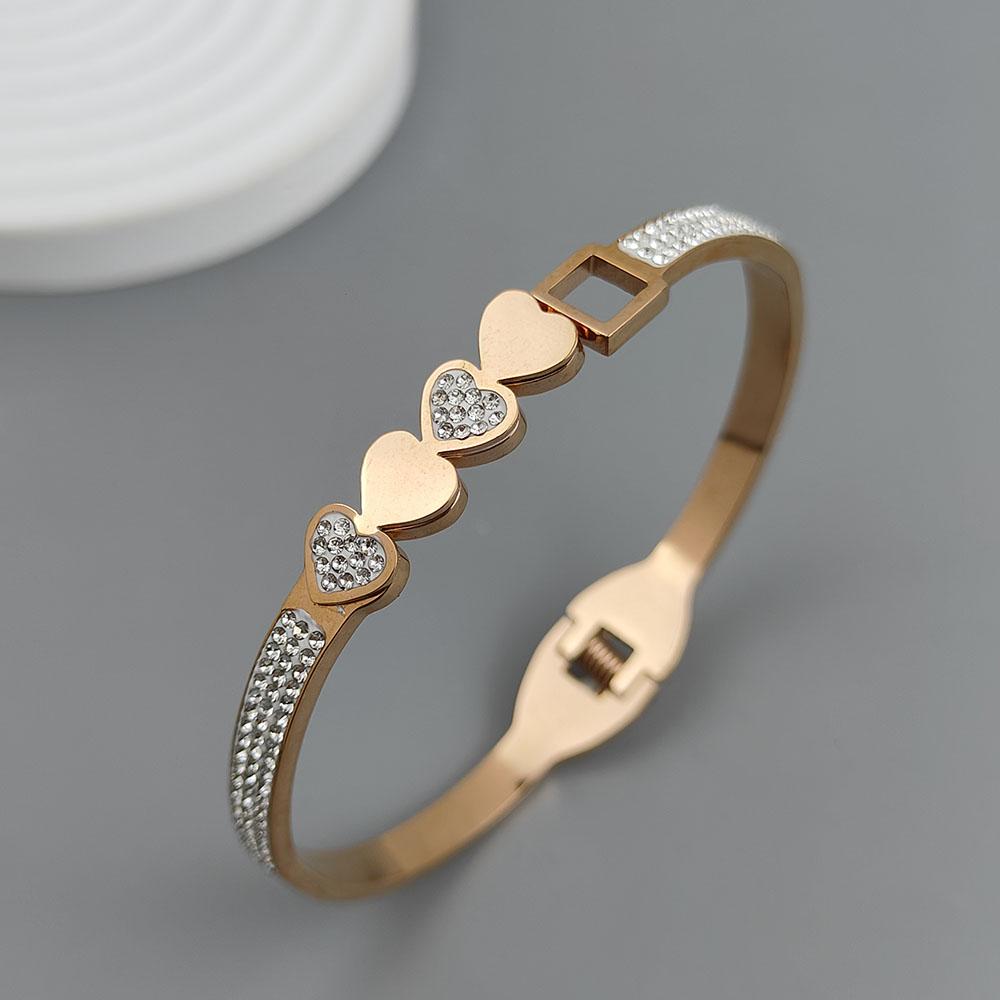 New Love Zircon Gold-plated Stainless Steel Bracelet 18K, High Quality Waterproof Couple Bracelet, Wife Gift
New Love Zircon Gold-plated Stainless Steel Bracelet 18K, High Quality Waterproof Couple Bracelet, Wife Gift