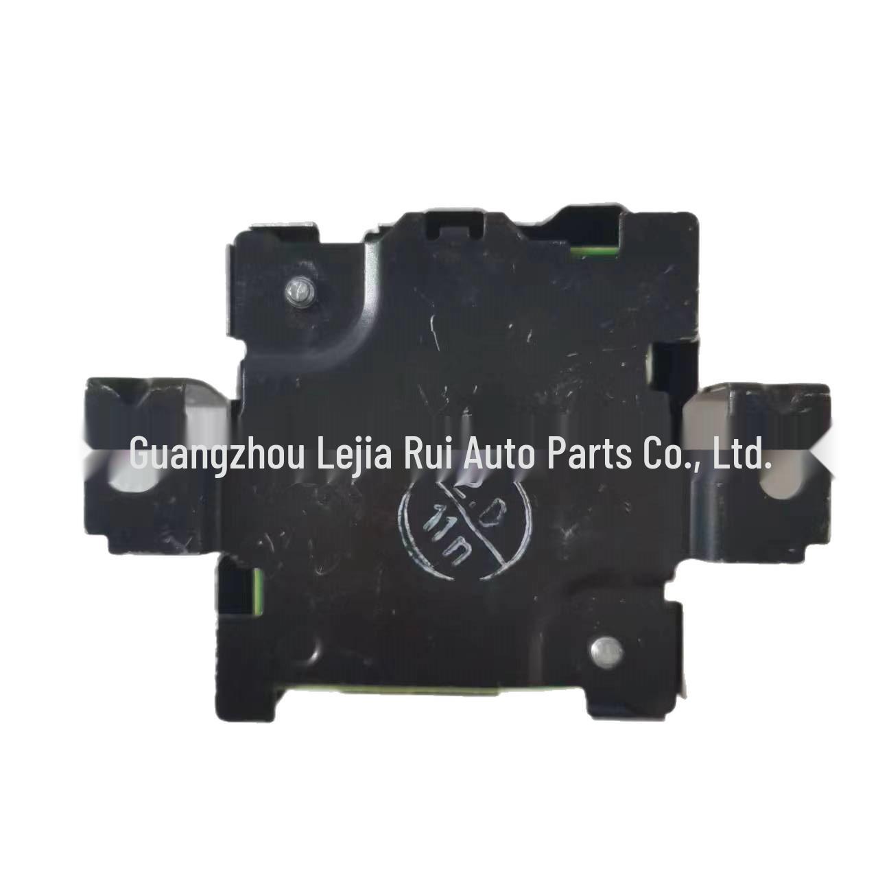 Toyota Compatible Parts: 85967-42020, 85967-YL010, 00974-0530 YL010
Toyota Compatible Parts: 85967-42020, 85967-YL010, 00974-0530 YL010