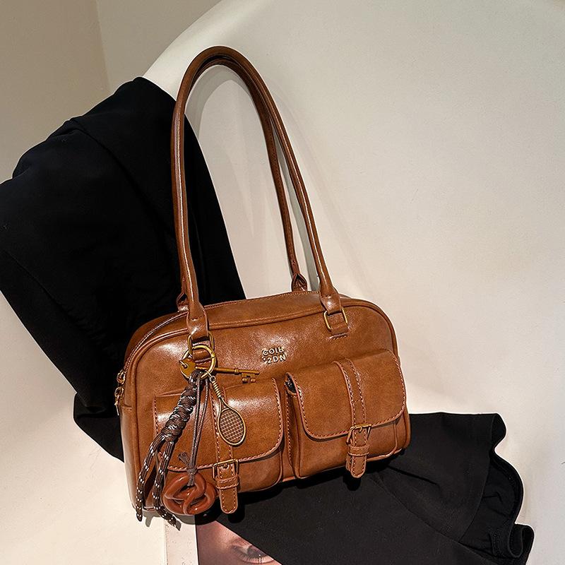 Korean High-end Armpit Pillow Bag Retro Shoulder Bag New Large Capacity Portable Bowling Bag
Korean High-end Armpit Pillow Bag Retro Shoulder Bag New Large Capacity Portable Bowling Bag