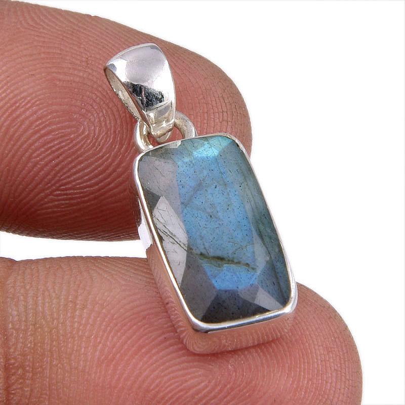 Natural Labradorite Gemstone Handmade 925 Solid Sterling Silver Pendant 1 s8r96
Natural Labradorite Gemstone Handmade 925 Solid Sterling Silver Pendant 1 s8r96