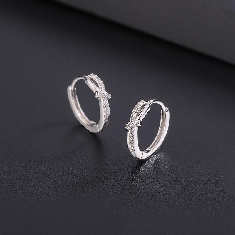 2025 Серьги-кольца в стиле «легкая роскошь»: Высококачественные, универсальные серьги-кольца и простые каффы для пирсингованных ушей
2025 Серьги-кольца в стиле «легкая роскошь»: Высококачественные, универсальные серьги-кольца и простые каффы для пирсингованных ушей