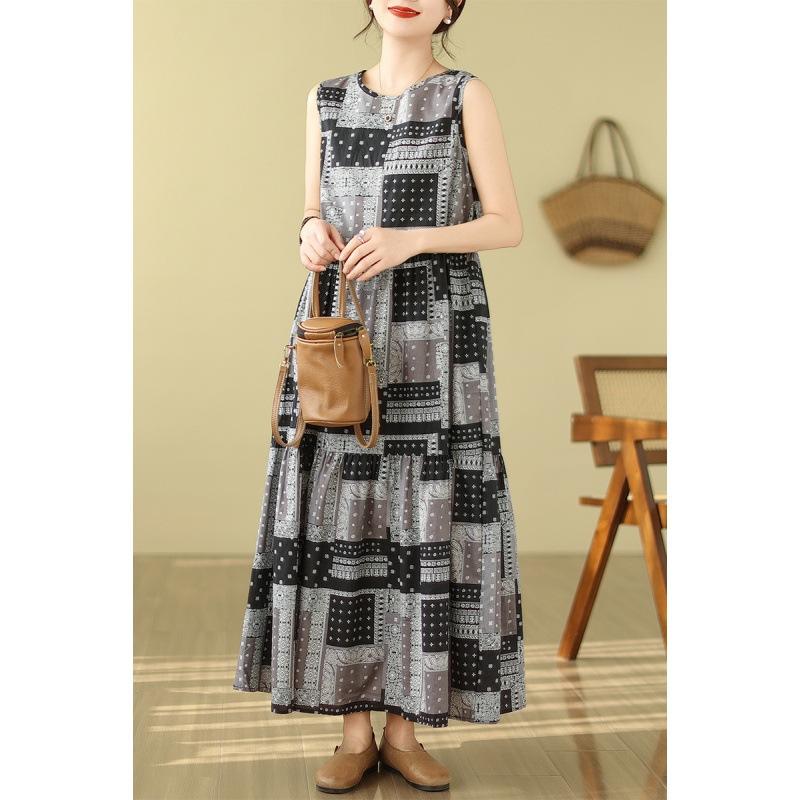 Женское летнее минималистичное платье-жилет без рукавов One Size
Женское летнее минималистичное платье-жилет без рукавов One Size