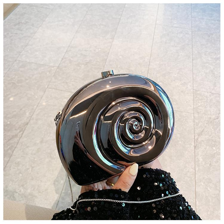 Fashion Rose Acrylic Clutch Bag for Women Designer Snail Box Shoulder Crossbody Bags Luxury Evening Party Purses Valentine Day чёрный
Fashion Rose Acrylic Clutch Bag for Women Designer Snail Box Shoulder Crossbody Bags Luxury Evening Party Purses Valentine Day чёрный